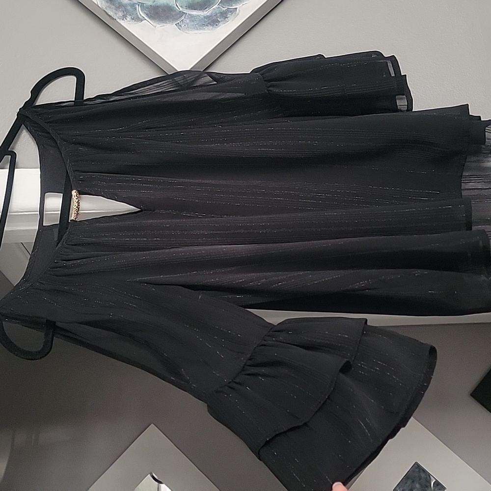 3/$30 ⚡️ Black off shoulder blouse